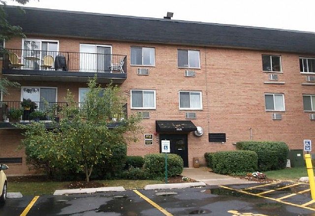 2nd image of 1056 N Mill St APT 202