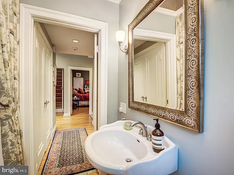 3808 Cathedral Ave NW — Photo 22