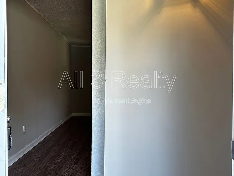 1429 Dunbarton Rd — Photo 5