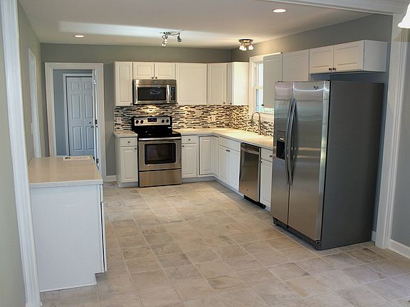 Brand New Custom Kitchen! 