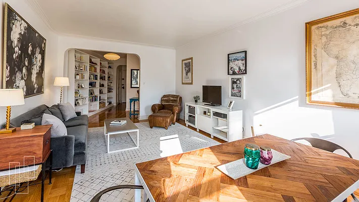 Sold by Garfield Realty  | media 11