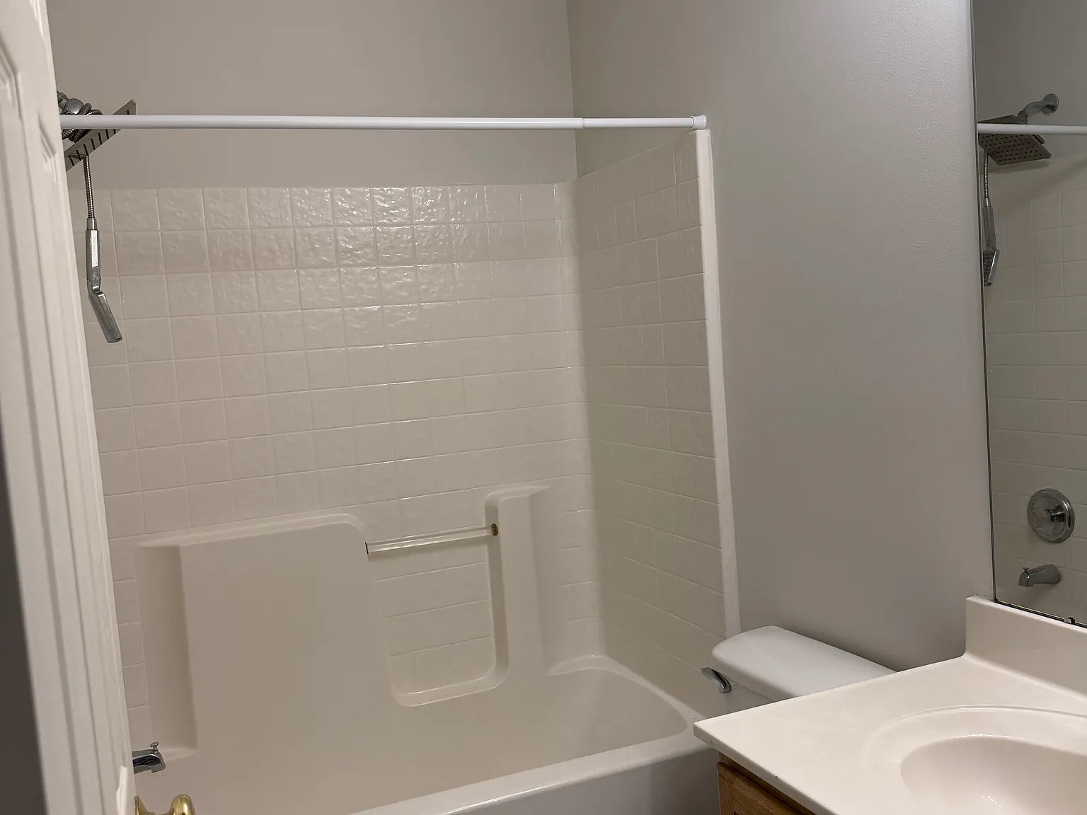 421 Main Sail Ln — Photo 2