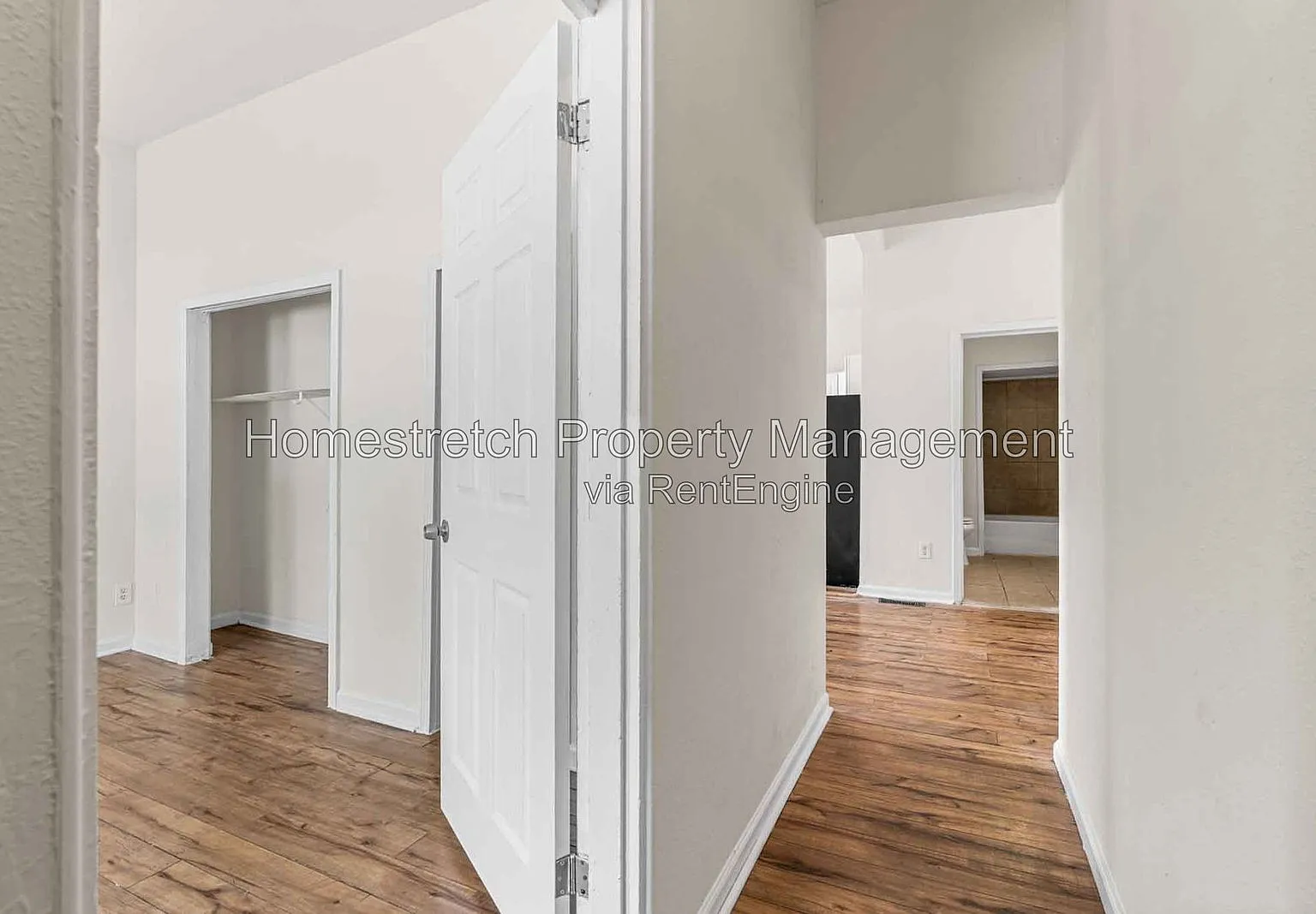2 bed, 1.0 bath, 1056 sqft, $950 — Photo 4