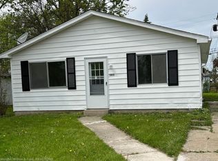 385 E Sheffield Ave, Pontiac, MI