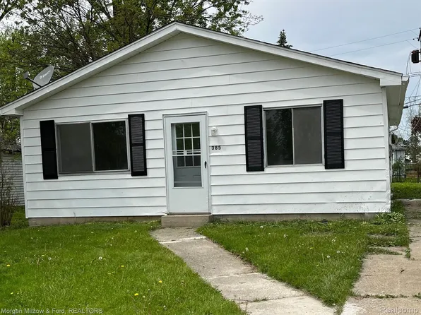 385 E Sheffield Ave, Pontiac, MI 48340