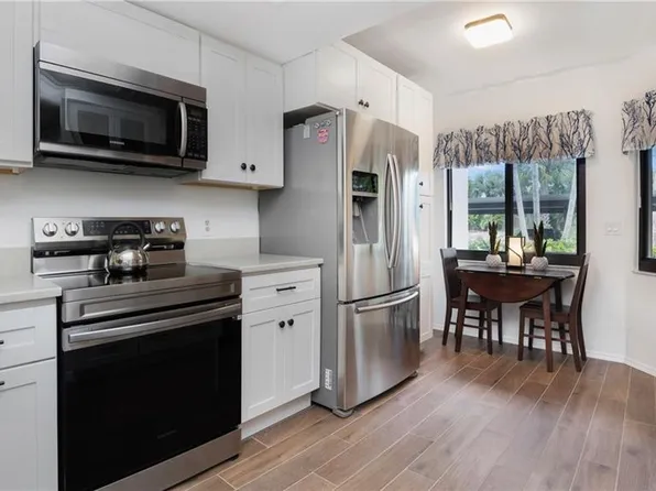 4957 Pepper CIR #C104, NAPLES, FL 34113