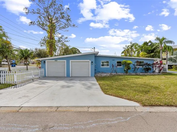 1818 Indian Rocks Rd S, Largo, FL 33774