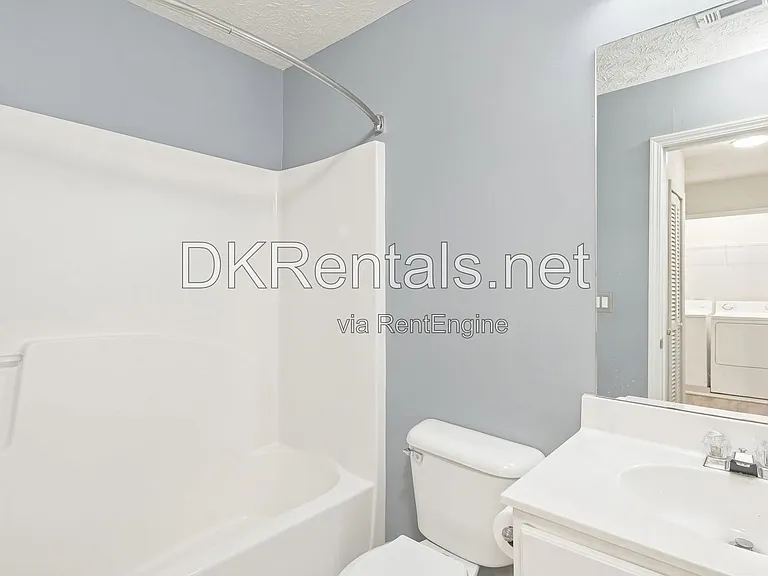 6311 Shoreview Cir — Photo 16