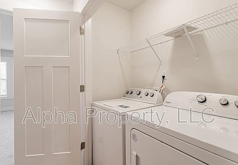 32 Mardale Ln — Photo 16