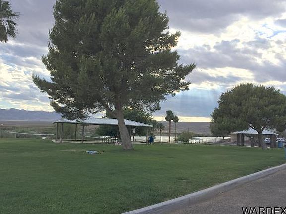 3rd image of 865 Riverview Dr