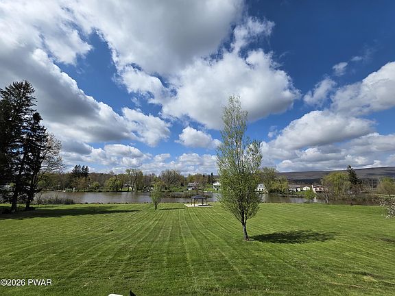 5th image of 131 Lake Quinn Rd