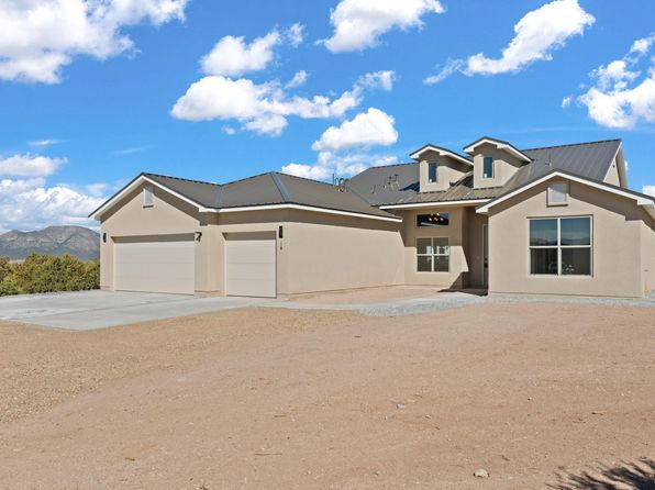 18 Punch Ct, Tijeras, NM 87059