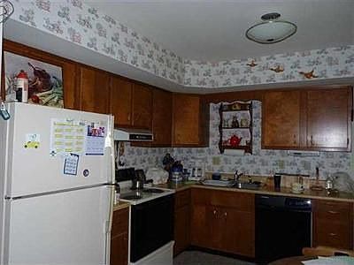 3rd image of 14 Pecan Dr