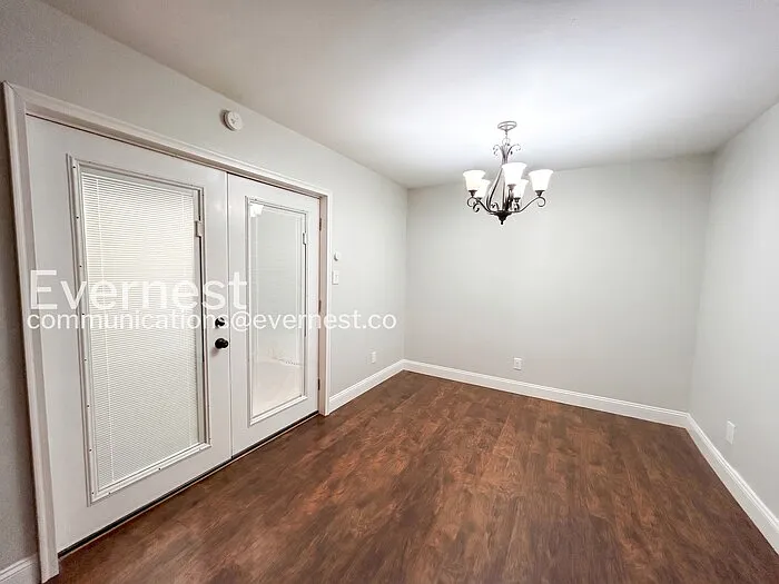 1667 Melody Ln — Photo 7