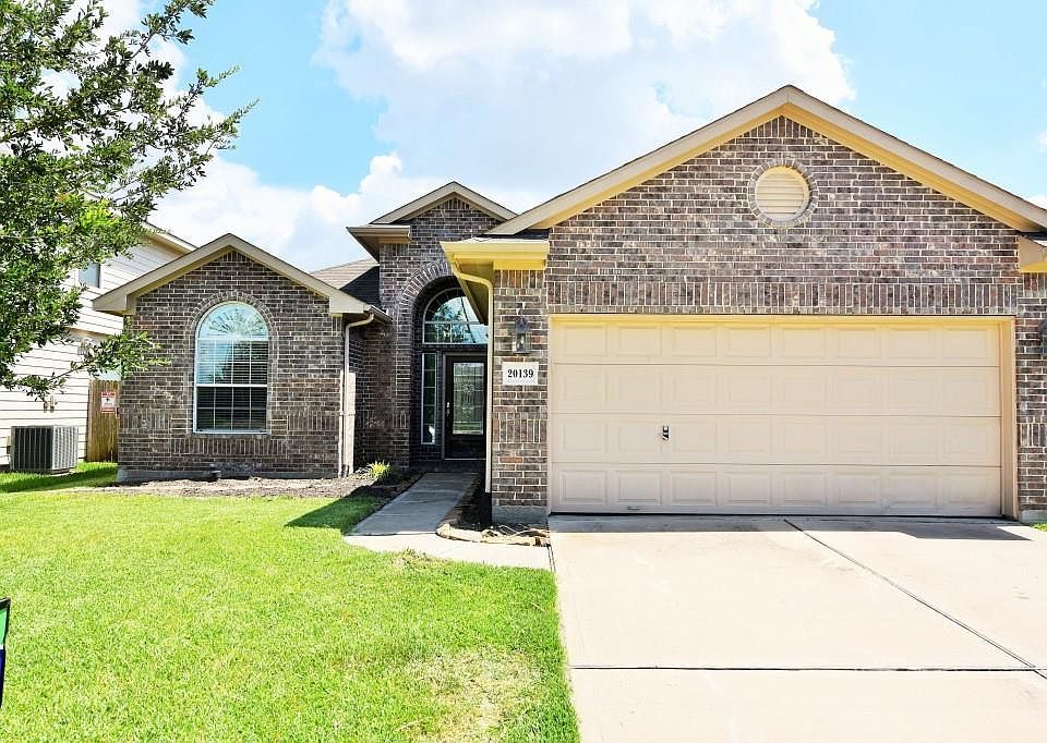 1st image of 20139 Jasper Oaks Dr