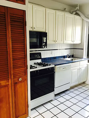 Rented by Halvatzis Realty | media 1