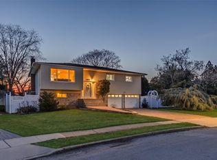1425 Cecily Dr, Merrick, NY 11566