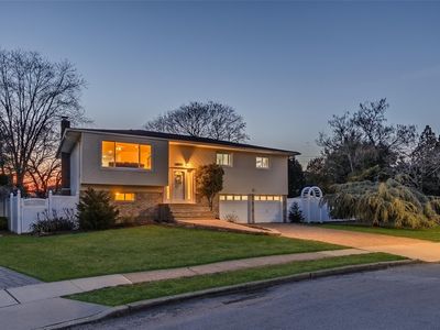 1425 Cecily Drive, Merrick, NY, 11566