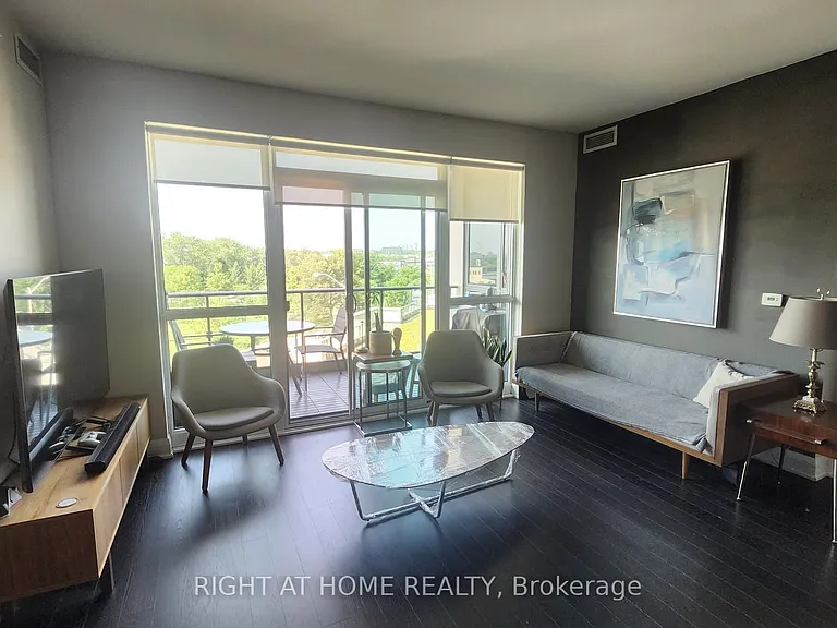 160 Vanderhoof Ave #306 — Photo 7