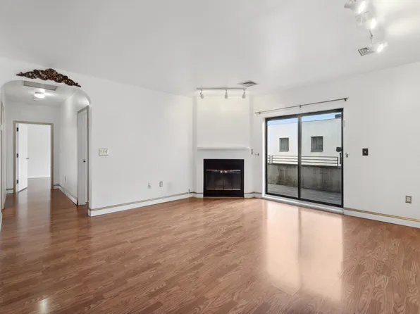 75 Liberty Ave Unit E6, Jersey City, NJ 07306