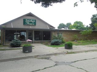 1706 E 5th St, Sterling, IL 61081