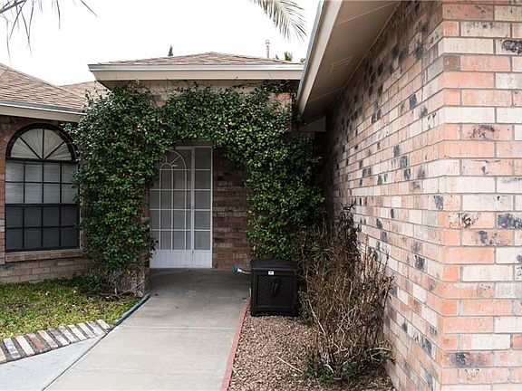 3rd image of 11171 Loma Del Sol Dr