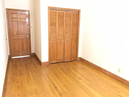 Rented by Olympic CIty Real Estate | media 6