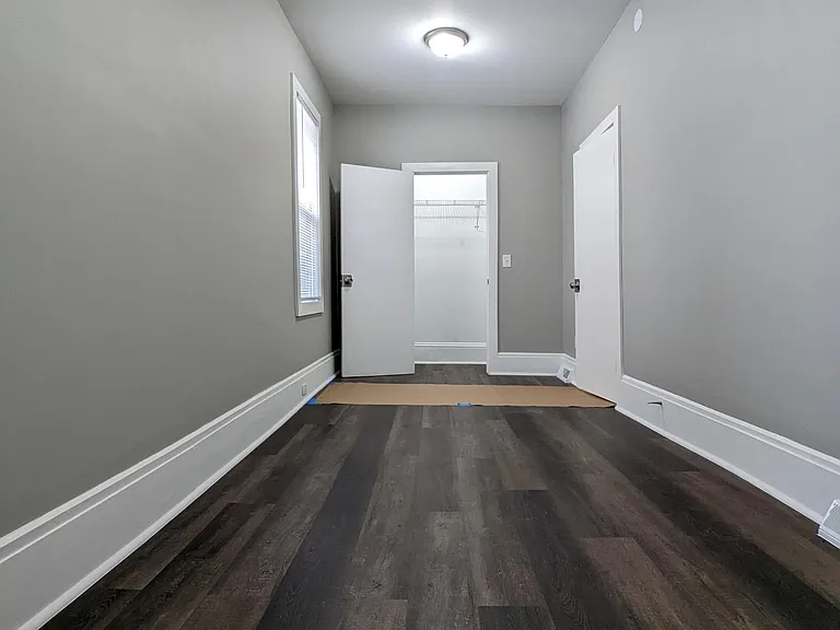 2201 W 83rd St #1 — Photo 13