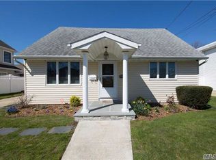 3216 Messick Ave, Oceanside, NY 11572