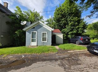 1026 Hess Ln, Utica, NY