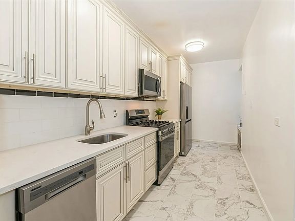 2nd image of 41-21 42nd St #1AA