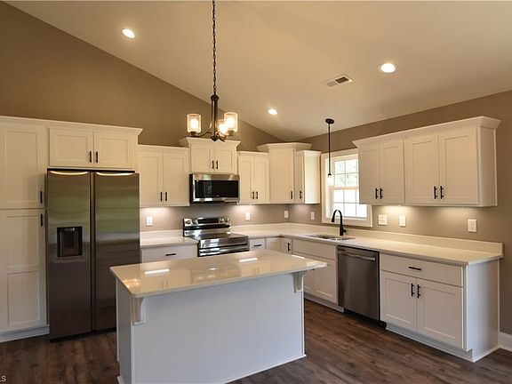 3rd image of 311 Cedar Lodge Rd