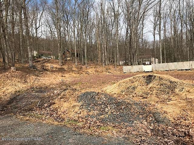 2nd image of 102 Sunshine Dr