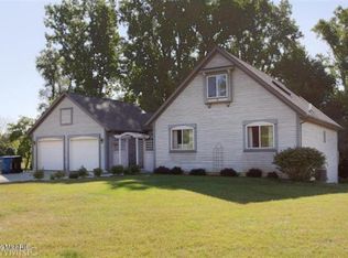 1478 102nd Ave, Plainwell, MI 49080