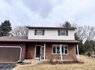 14 Hollybrook Ct, Madison, WI 53716