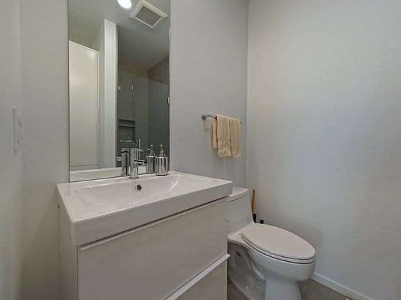 5th image of 2422 Binnen Ln #101