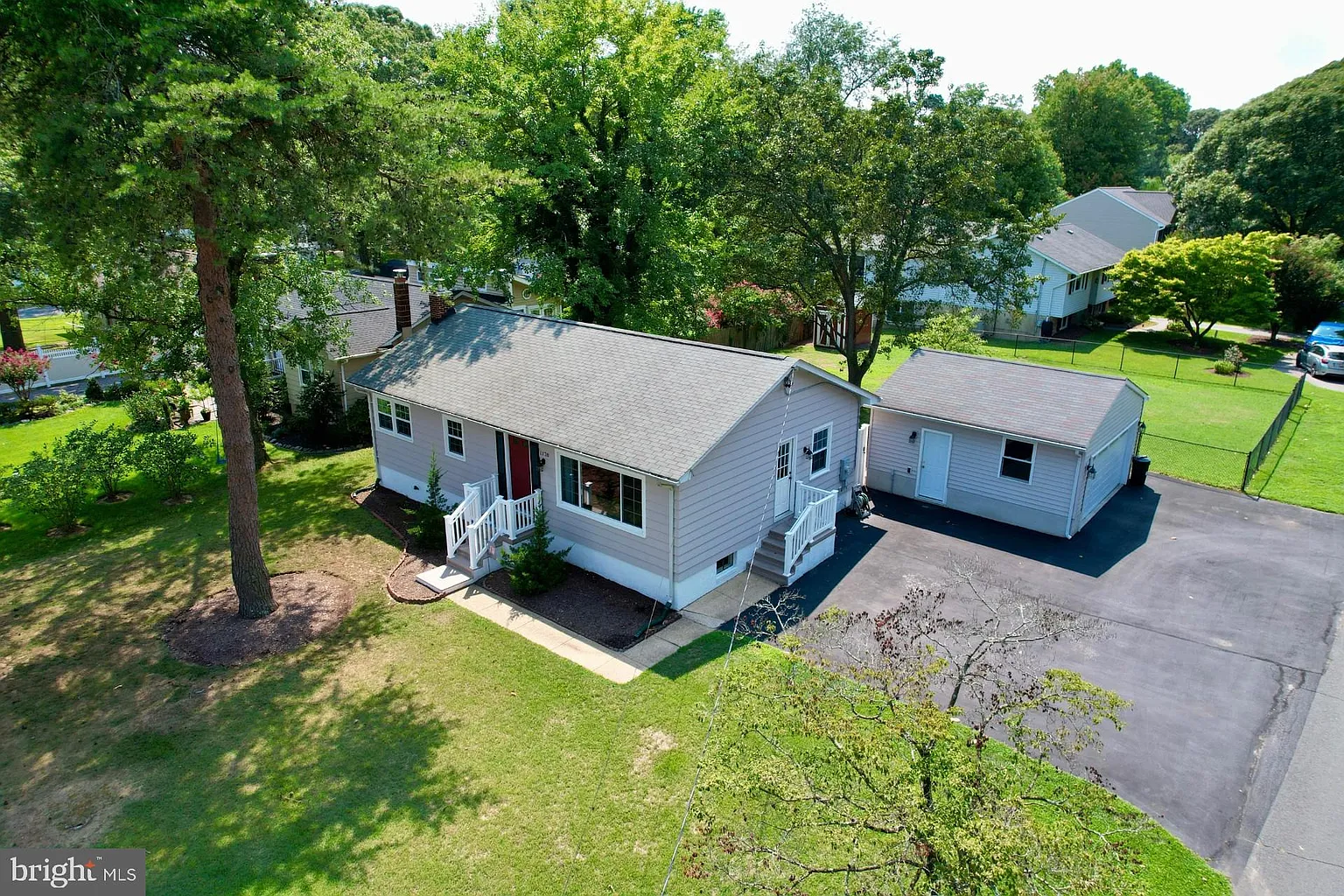 1178 Hampton Rd photo 1