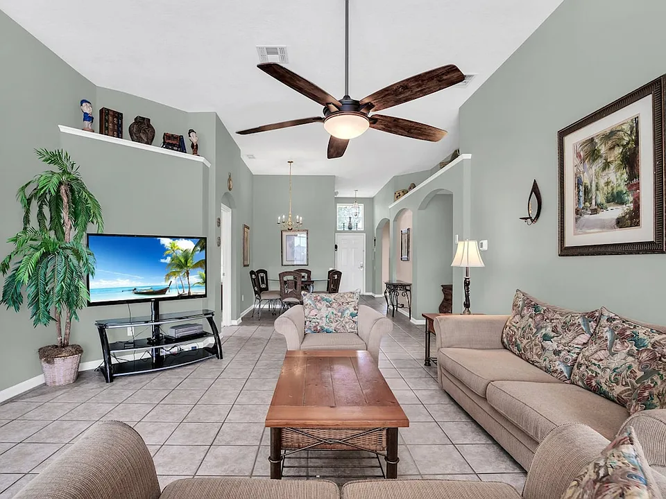 8144 Fan Palm Way #ID1622403P