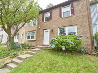 8225 Burning Forest Ct, Springfield, VA 22153