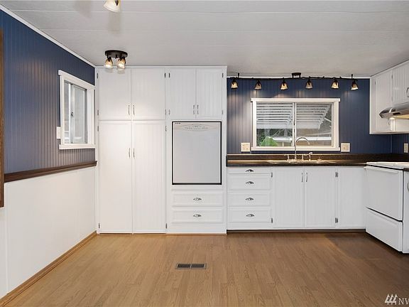 3rd image of 3702 Hunt St NW Space 39