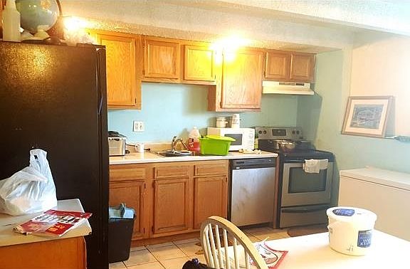 5th image of 1180 Yosemite St Unit B3