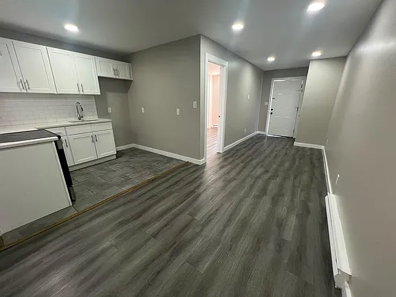 181 Sherman Ave #181-A — photo 2 of 6