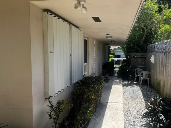 2180 NE 44th Street, Lighthouse Point, FL 33064