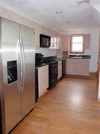 26 Burnside Ave #1 — Photo 1