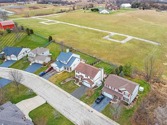 4th image of 907 Deer Path Dr