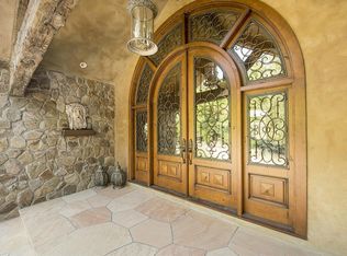 1223 Dunaweal Ln, Calistoga, CA