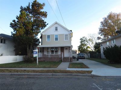 314 E Columbia St, Hempstead, NY, 11550