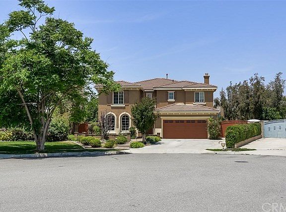 2nd image of 10350 La Donia Ln
