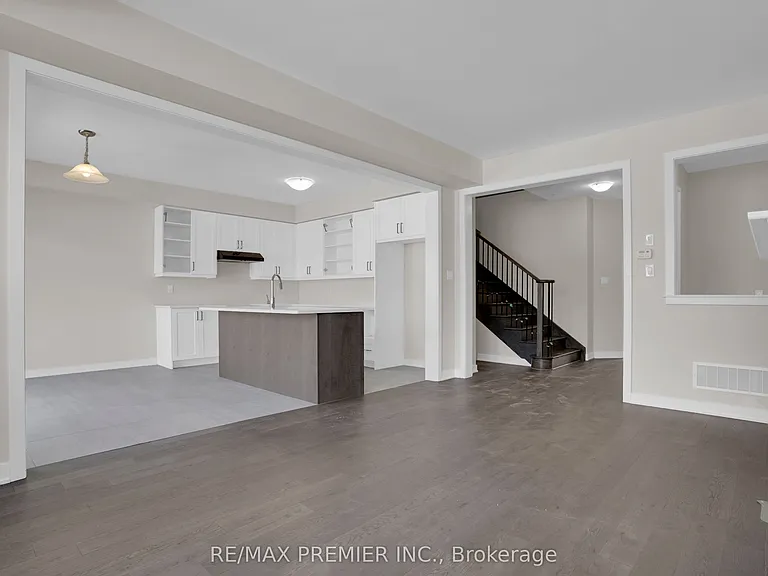 28 Downriver Dr — Photo 13