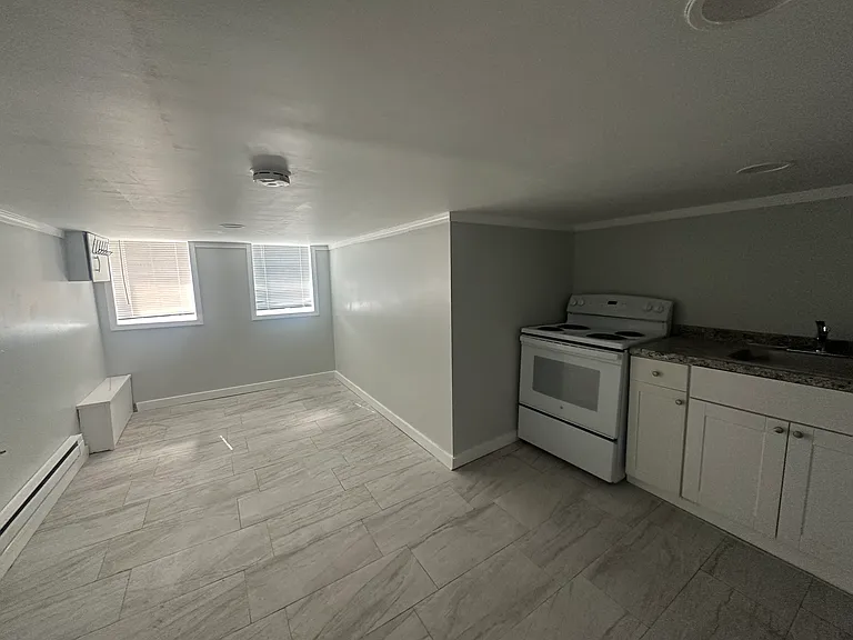 1223 E Cheltenham Ave — Photo 5